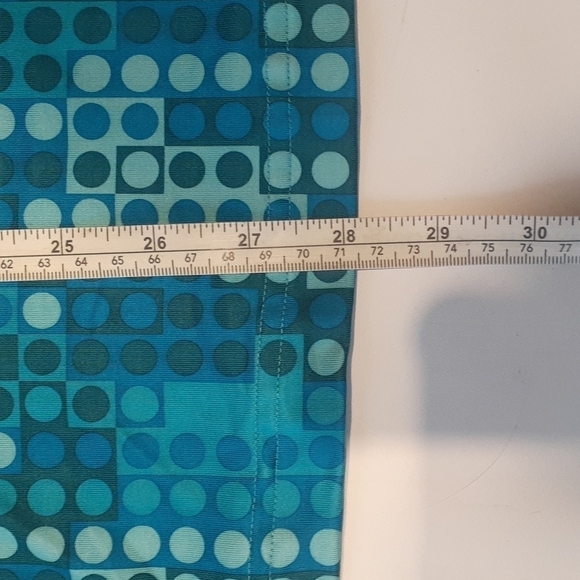 Under Armour Women's Shirt Cold Gear Aqua Blue Top Athletic Workout Large - Picture 9 of 12